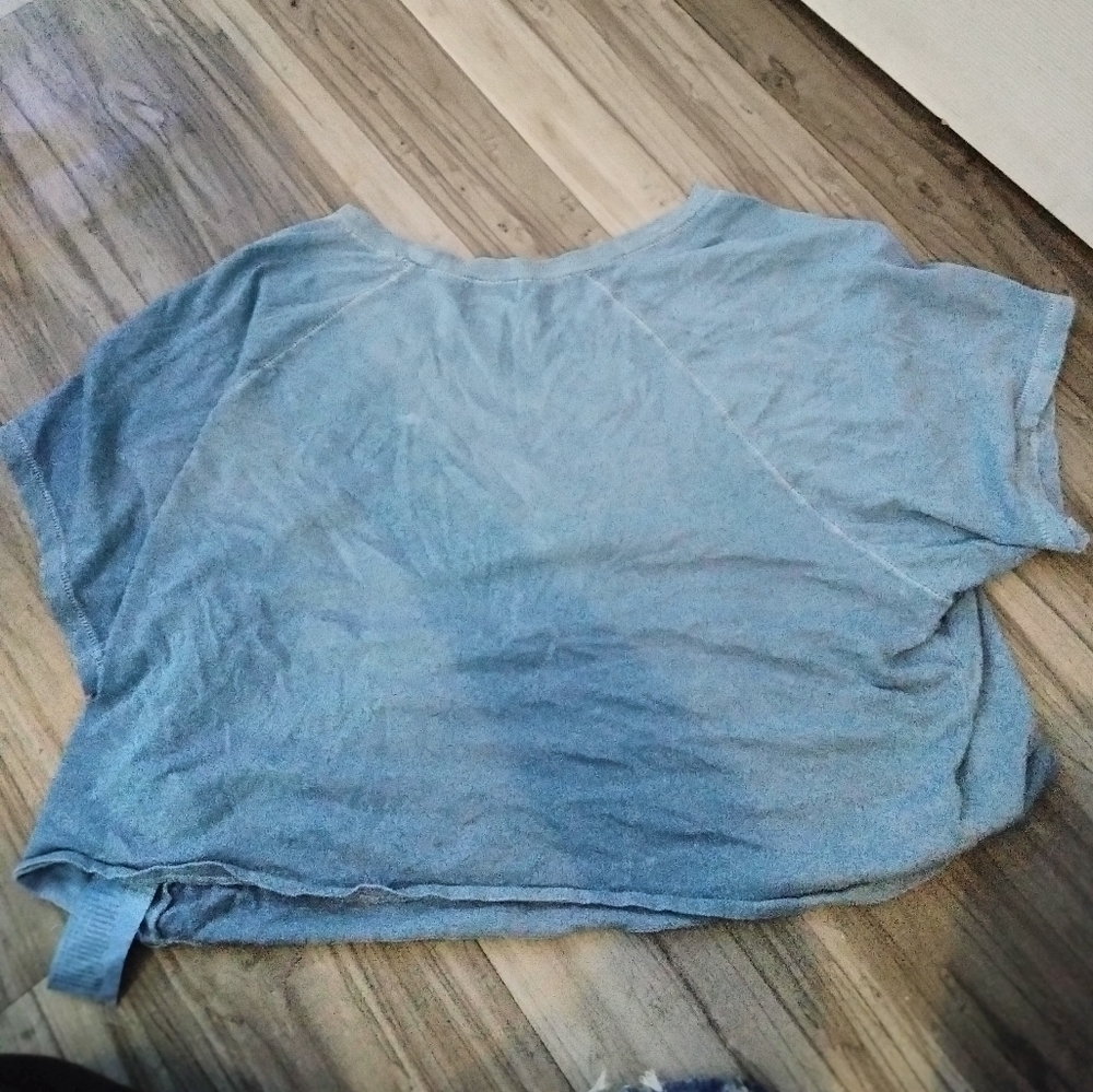 Crop top - Picture 2 of 5